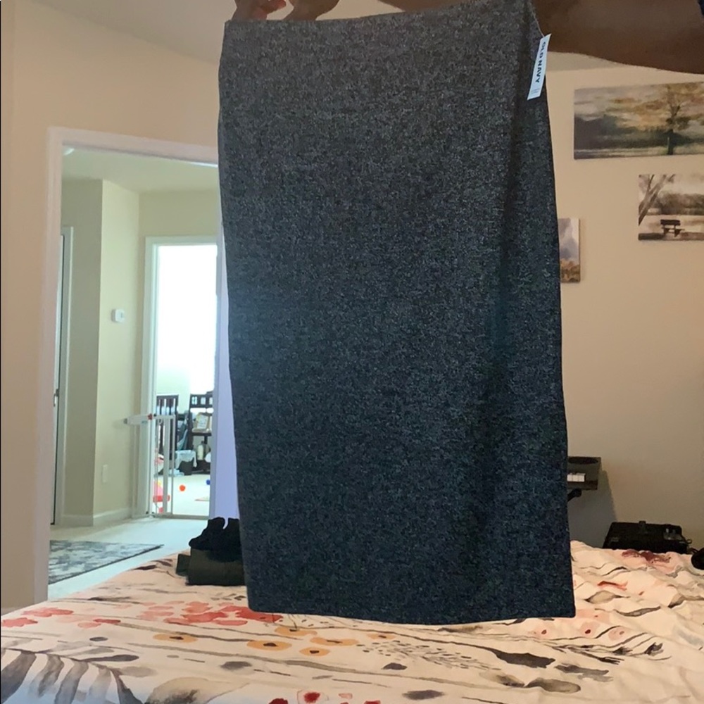 Women’s medium salt & pepper skirt